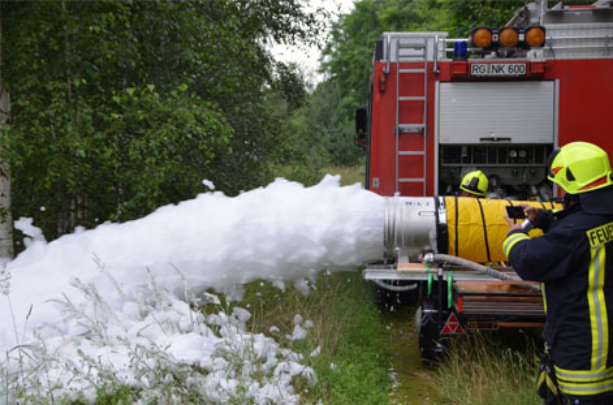 Mobilní přiměšovač s nosným rámem FireDos